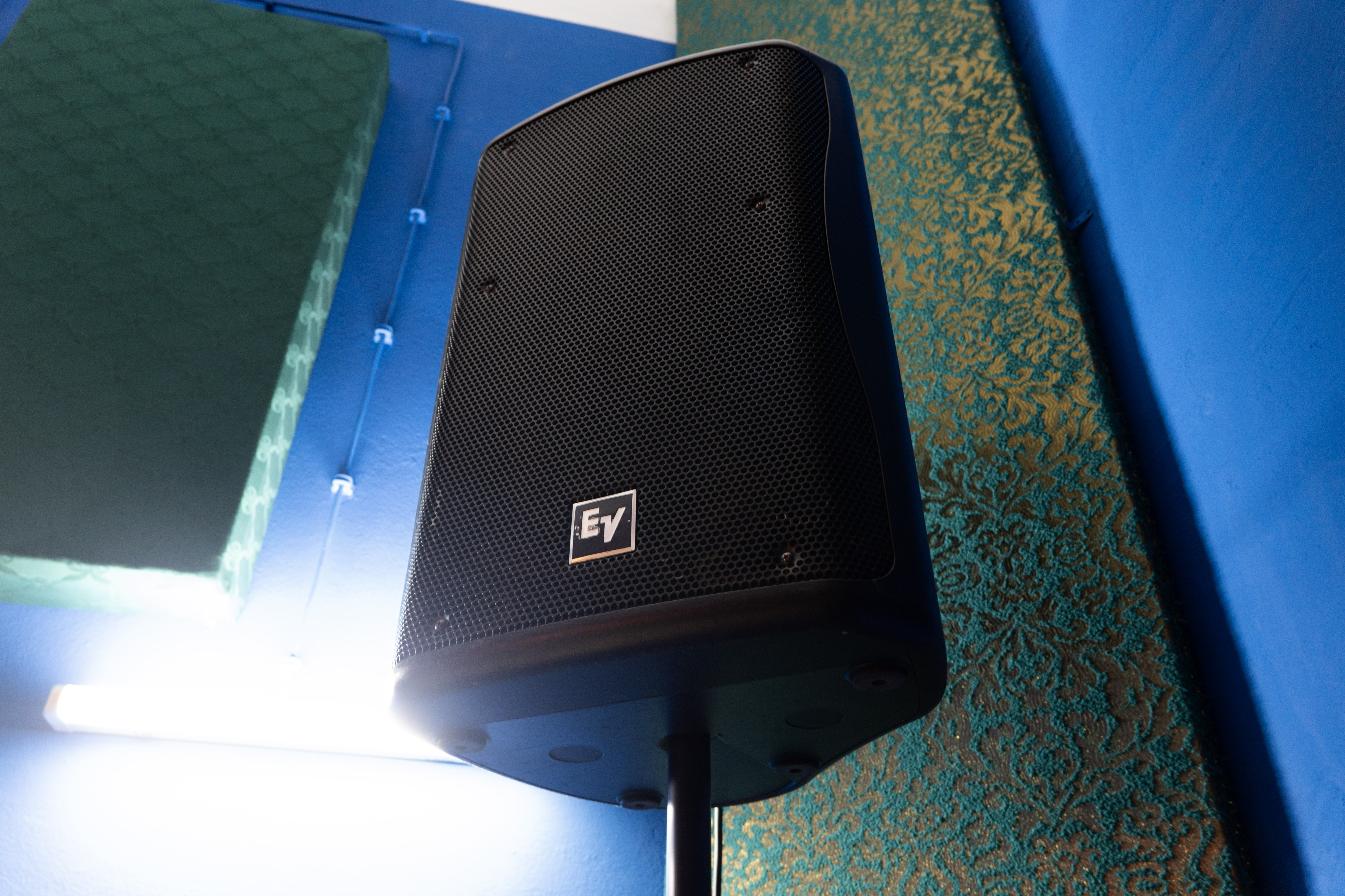 ElectroVoice razglas za studio