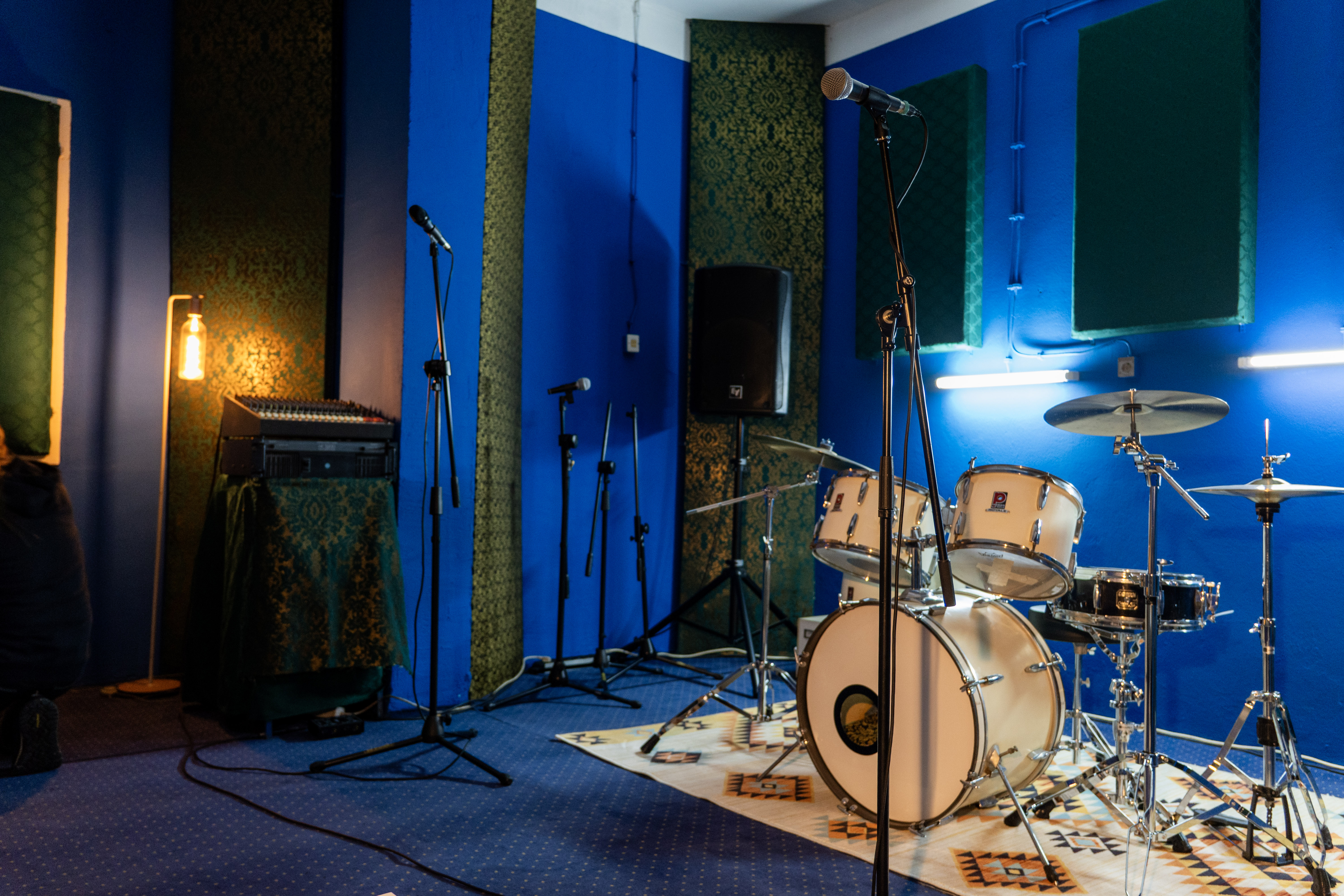 Studio za probe bendova u Zemunu