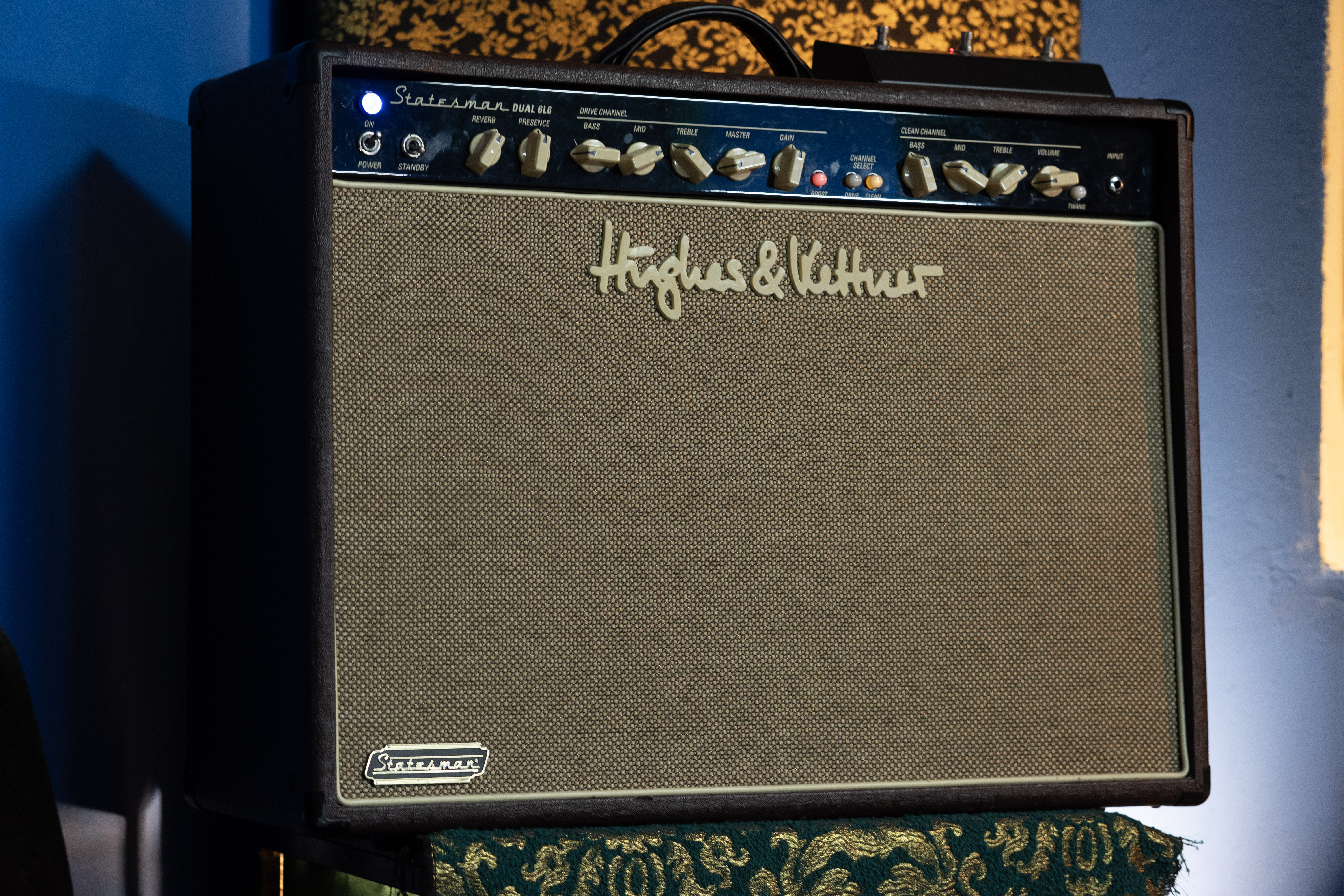 Hughes'n'Kettner pojačalo za gitaru